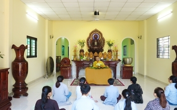 Lễ quy y tại chùa Hạnh Đức